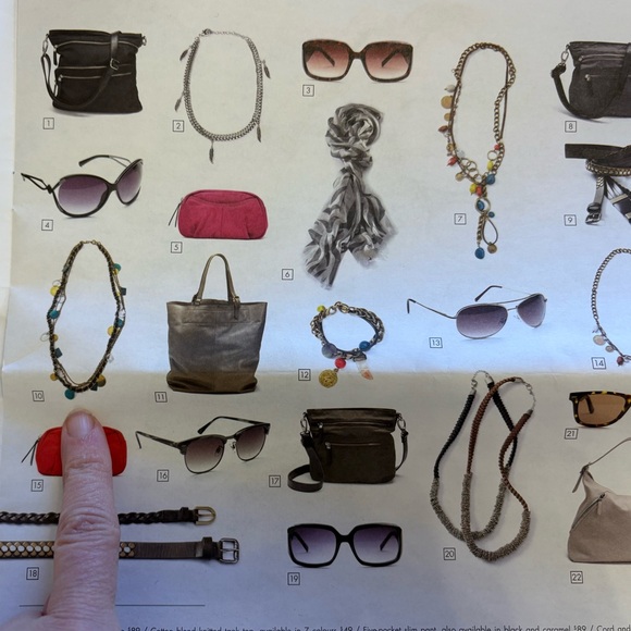 Cassis, Multi-strand necklace, leather and metal, turquoise embellishments - Picture 9 of 9